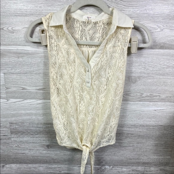 Cream Laced Tied Top Sheer Collared Medium Sleeveless - Picture 2 of 6